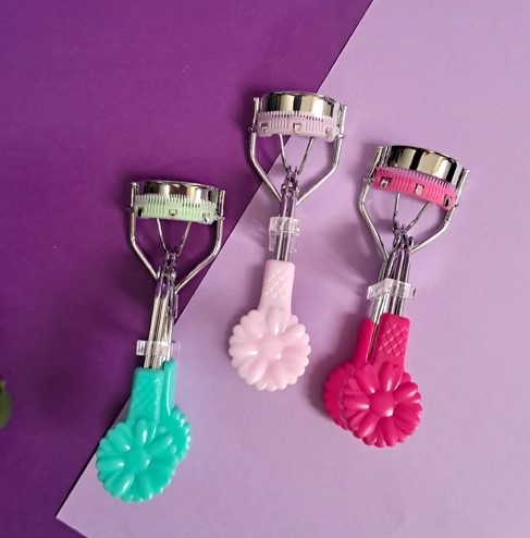 فرمژه شانه دار فانتزی طرح دسته گل