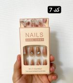 ناخن مصنوعی به همراه چسب دوطرفه