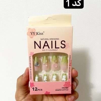 ناخن مصنوعی به همراه چسب دوطرفه