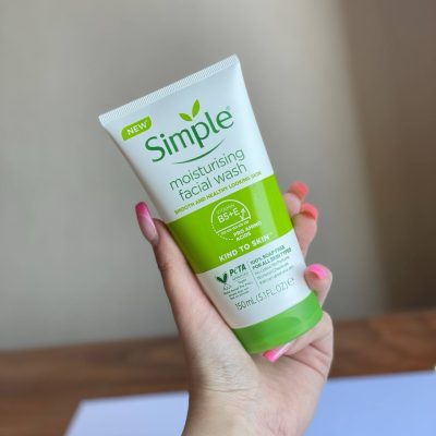 ژل شستشوی سیمپل مدل مرطوب کننده و آبرسان