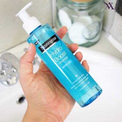 ژل شستشوی صورت هیدروبوست نوتروژینا